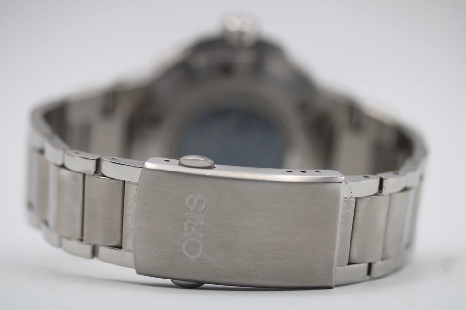 Oris Aquis 733 7730 41 75 Image 3